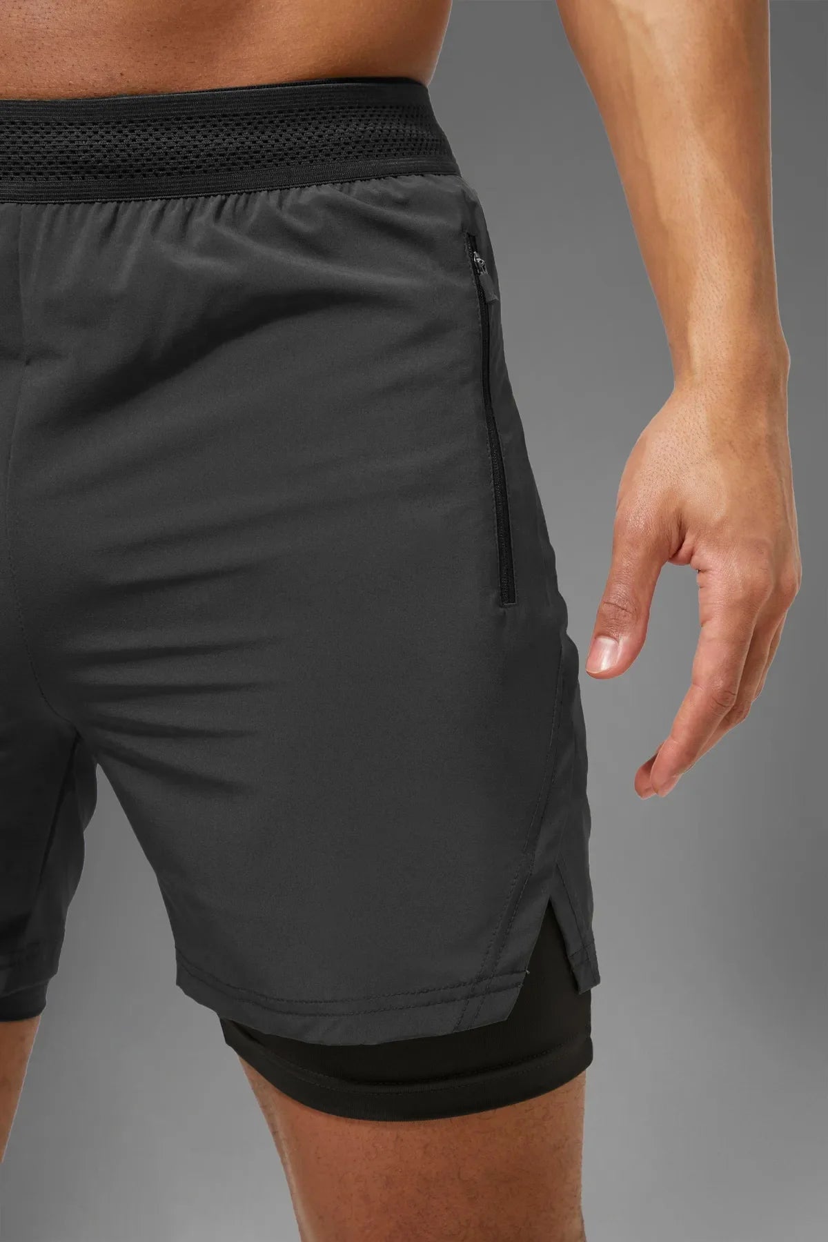 Anthrazit Unisex Gym- und Fitness-Shorts mit gefütterter Leggings / Verstecktem Taschen-Detail / Elastischem Strickbund