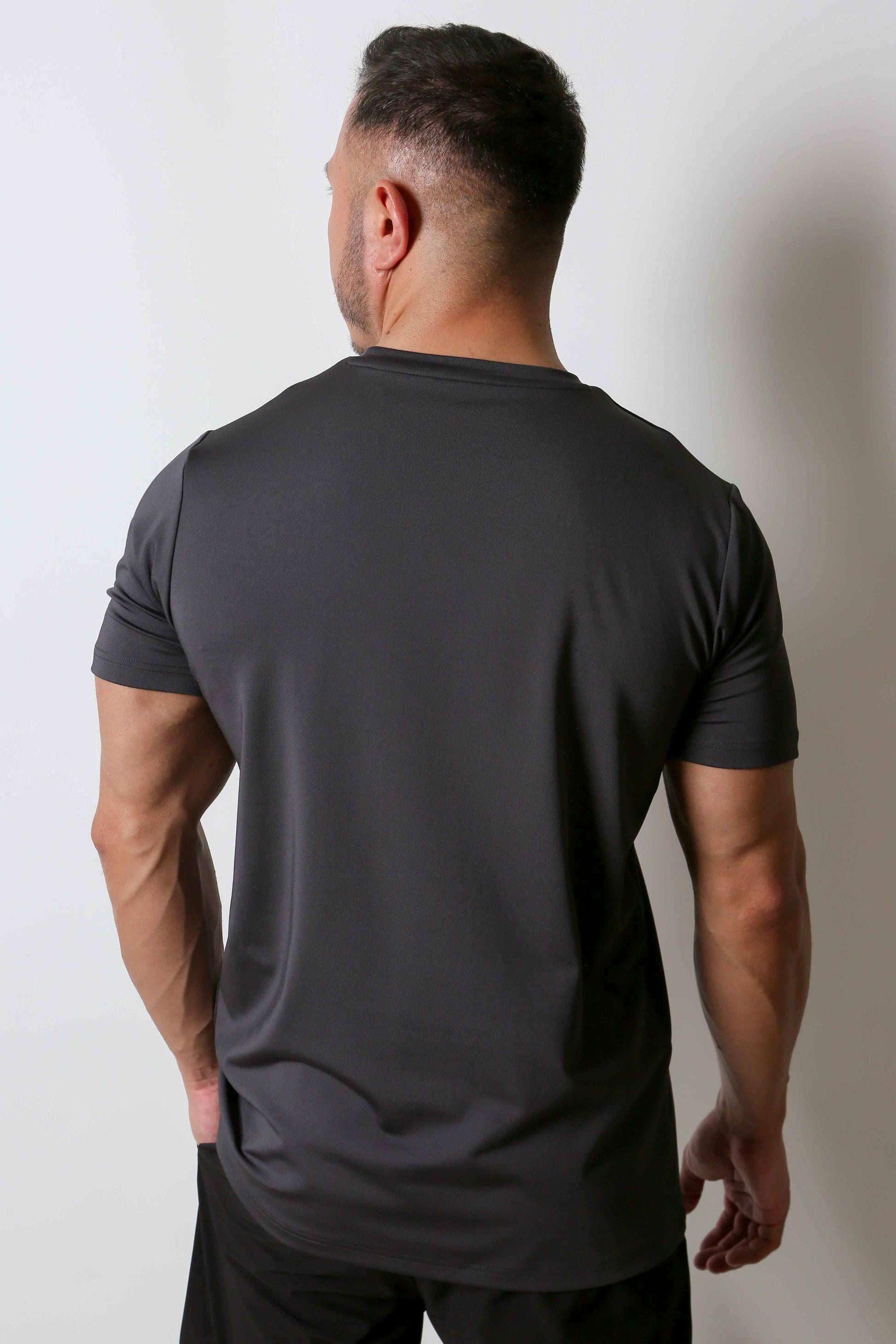Takma Kol Standart Performans T-Shirt Charcoal