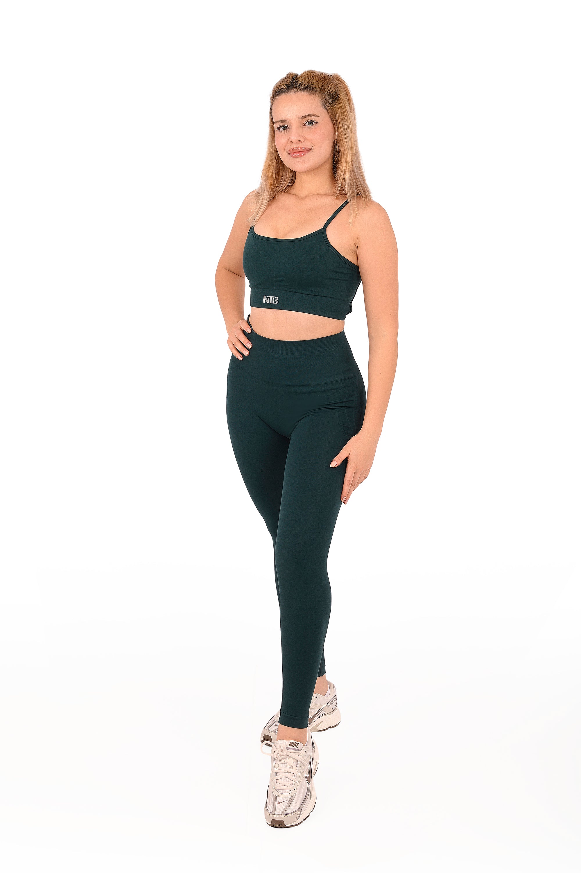 Nahtlose High-Waist Sport-Leggings mit Raffung – Po-lifting – Waldgrün