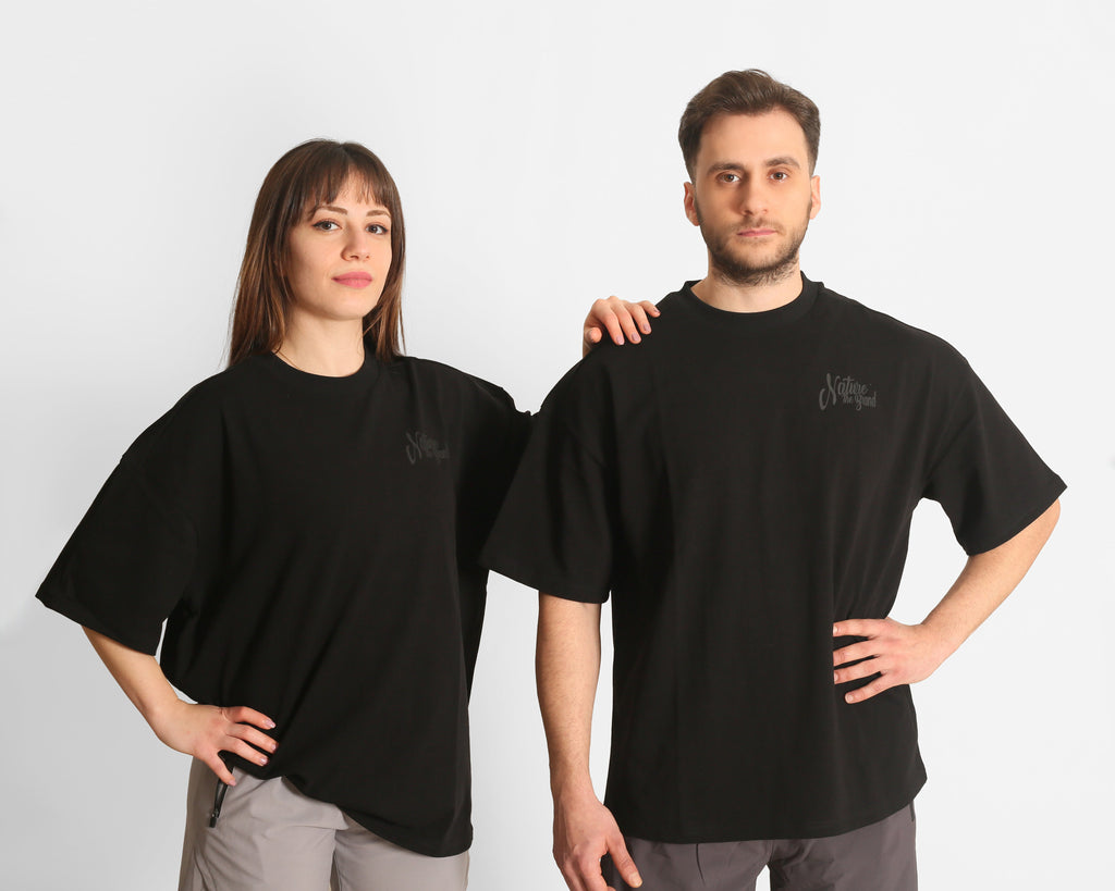 NTB Unisex Oversize T-Shirt in Schwarz