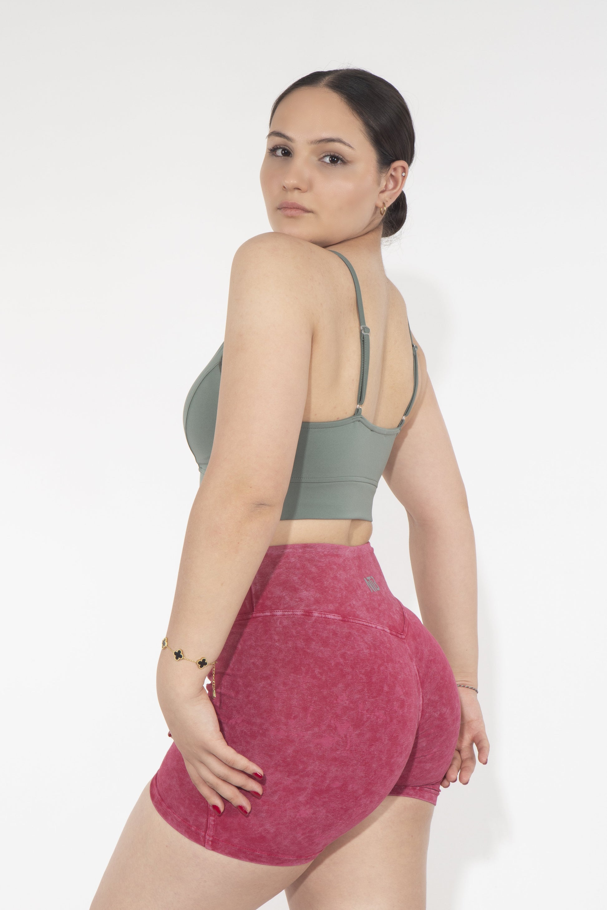 Genähter Sport-BH mit Ausschnitt in Khaki