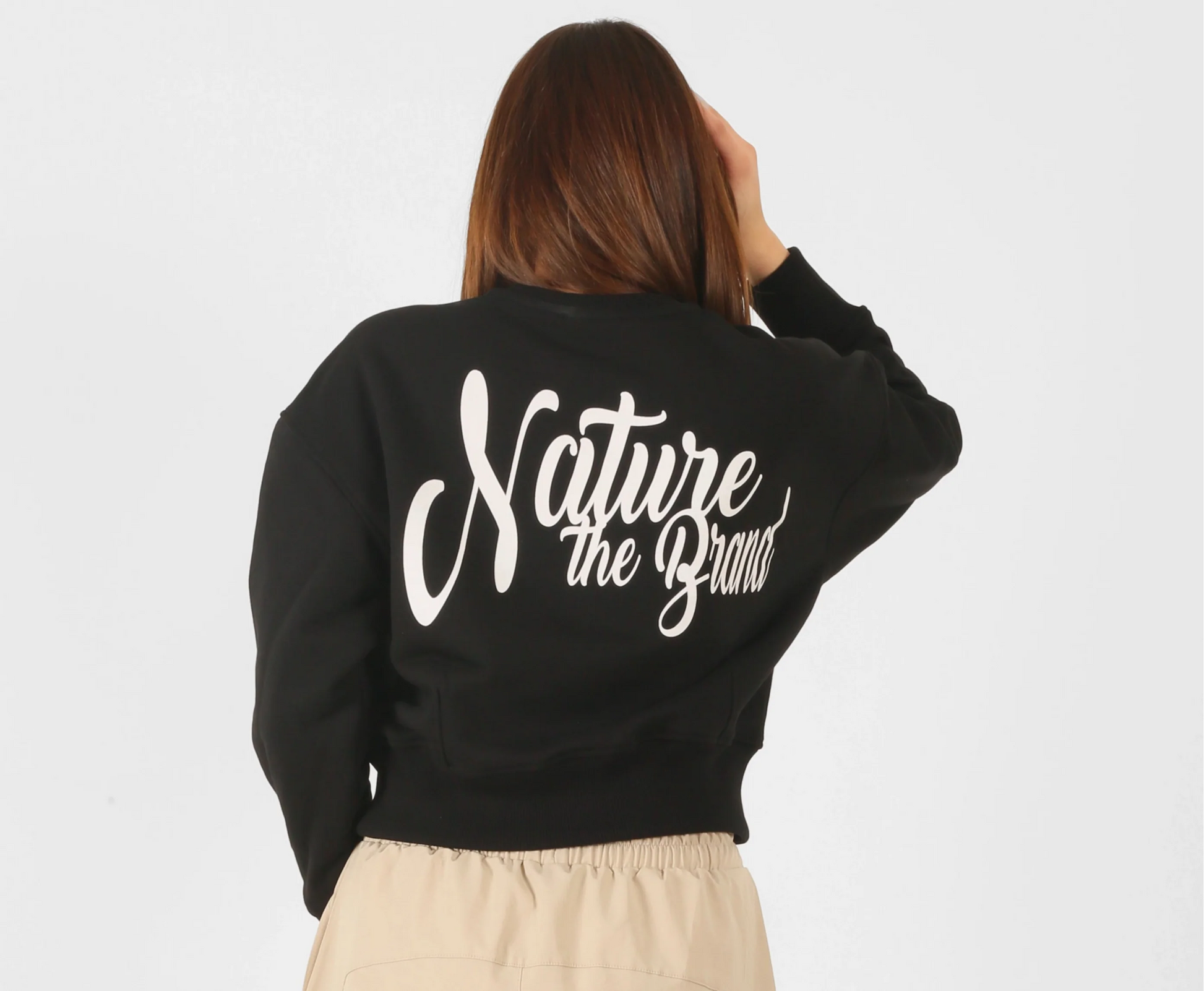 NTB Kurzes Sweatshirt mit Taillenschnitt in Schwarz