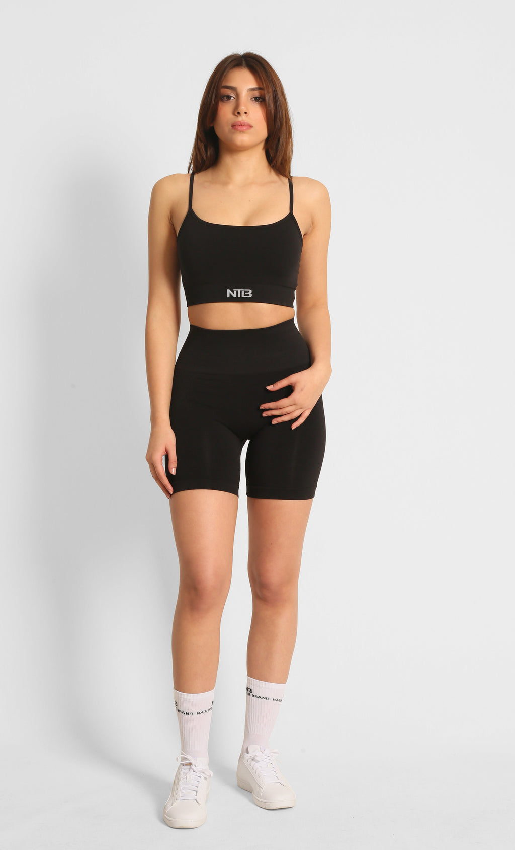 Hohe Taille Push-Up Sportshorts mit Raffung in Schwarz