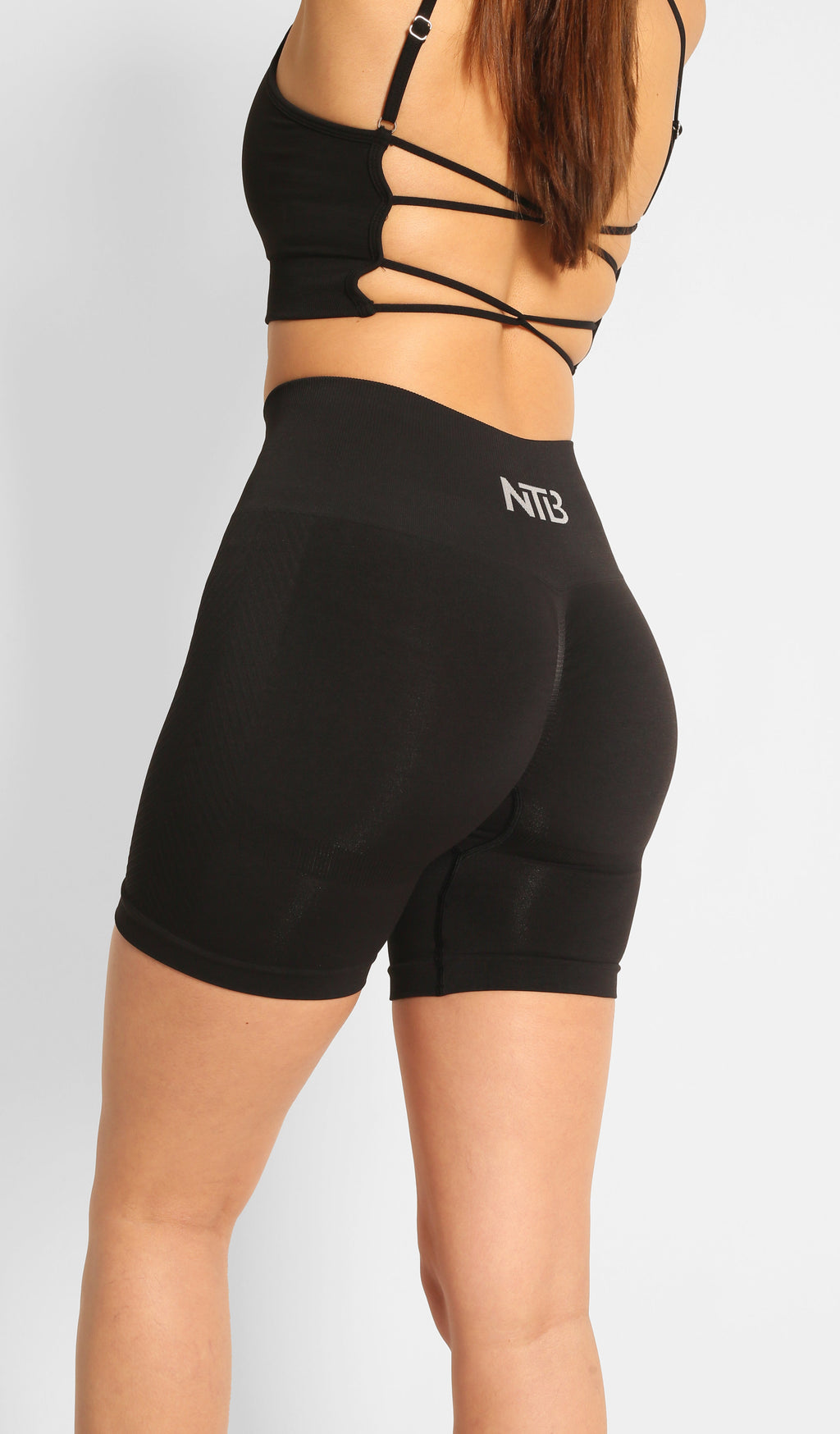 Hohe Taille Push-Up Sportshorts mit Raffung in Schwarz
