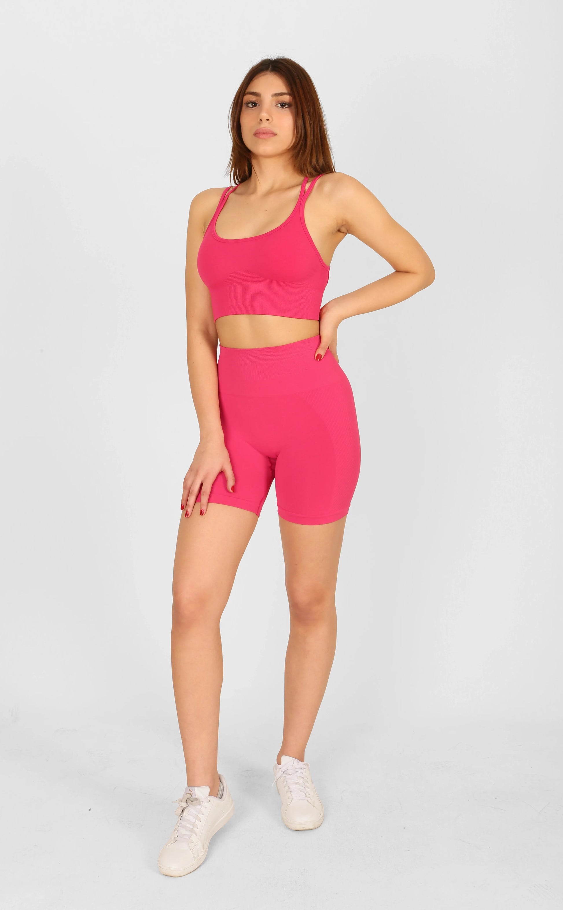 Hoch geschnittener, geraffter Push-Up Sportshort in Pink