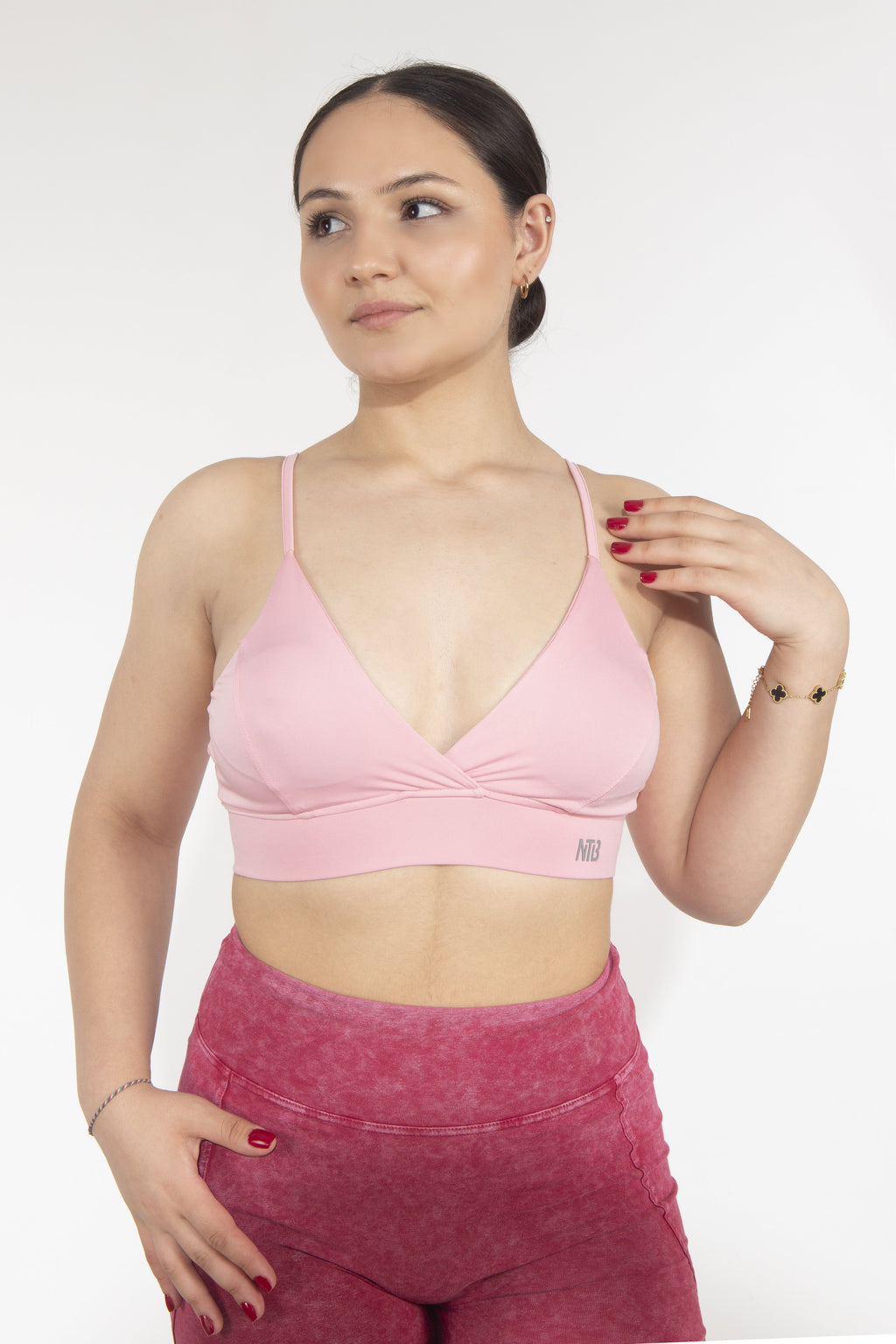 Genähter Sport-BH mit Ausschnitt in Pink