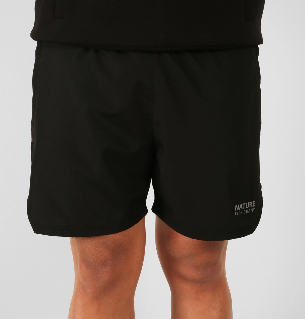 Unisex Schwarze Sportshorts mit gestreiftem Musterdetail