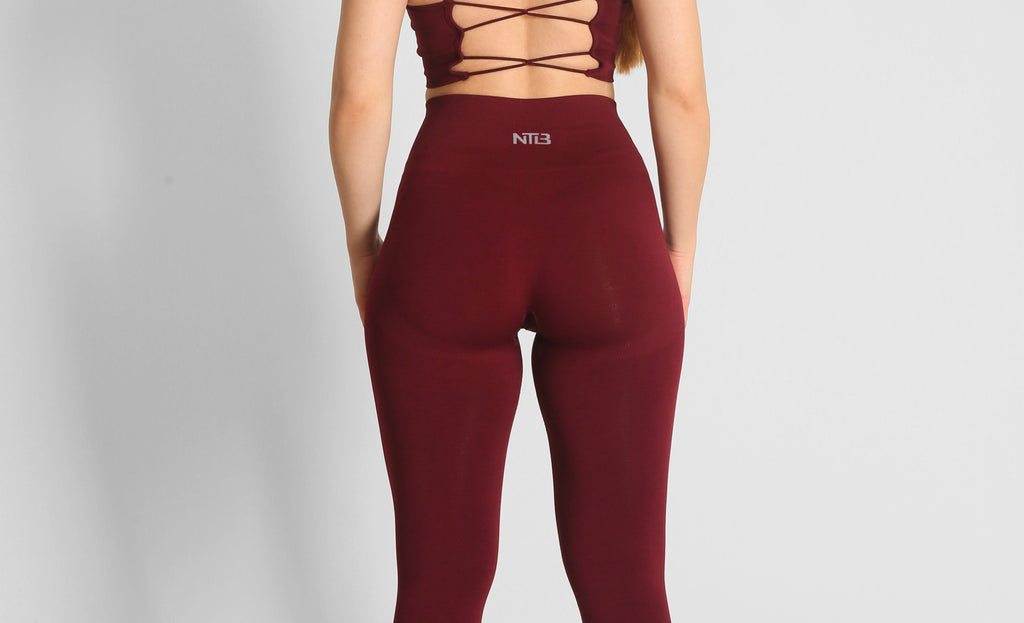 Hohe Taille Nahtlose und Scrunch-freie Hüftformende Sportleggings in Dunkelweinrot
